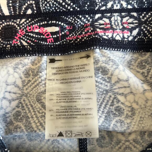 The Upside Medallion Print Ruffle Hem Leggings Blue Size 6 - Picture 6 of 8